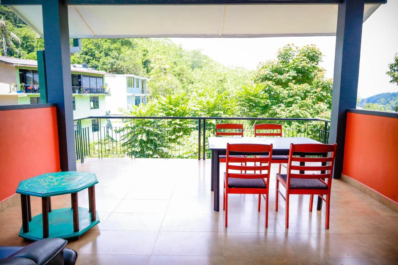 Funk Bunk - Mount View Hostel Kandy Exteriér fotografie